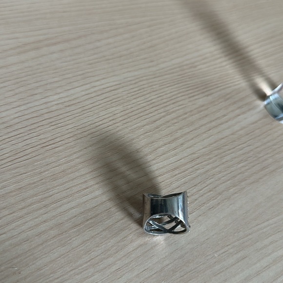 Express Silver and Black Ring 8 - Picture 10 of 11